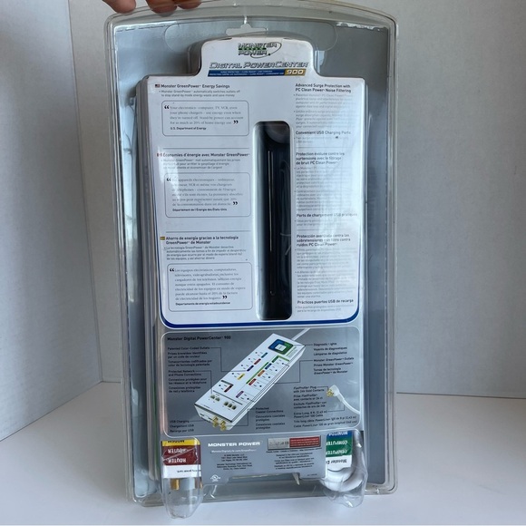 Monster - PowerCenter 10-Outlet Surge
Protector - Picture 7 of 14